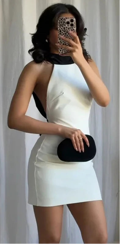 Mini Φόρεμα "Gala Whisper" | Backless Halter Neck | Ασπρόμαυρο, Εφαρμοστό & Party Ready